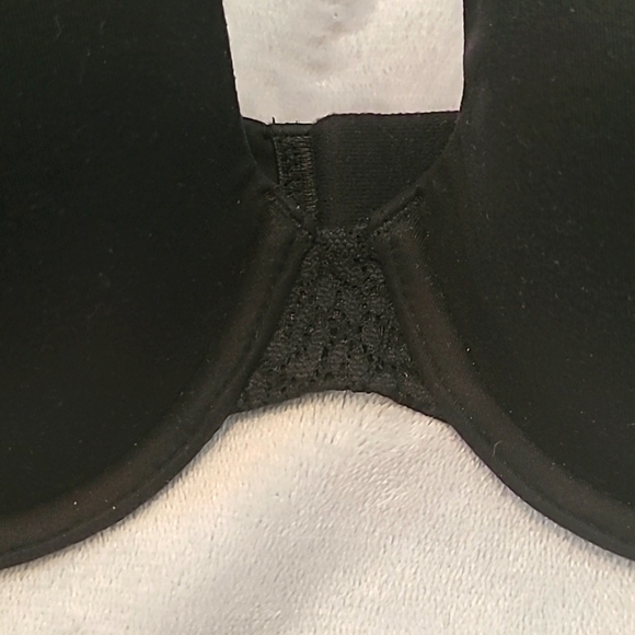 {Victoria's Secret} Body By Victoria lined perfect coverage Bra - Picture 2 of 6